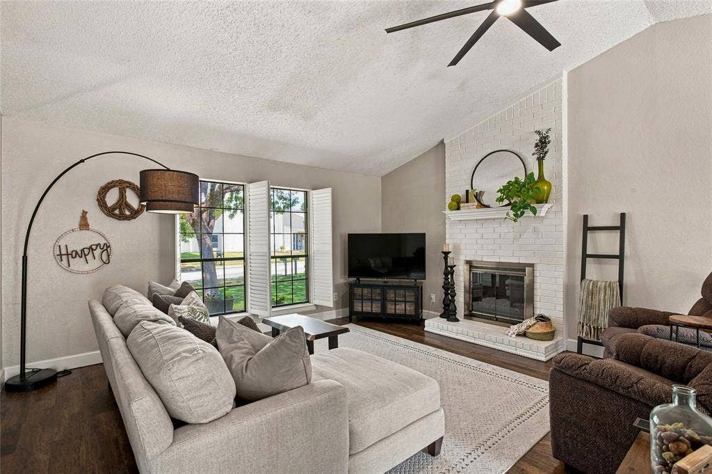 911 Rolling Brook Lane, Coppell, TX 75019 911 Rolling Brook Lane, Coppell, TX 75019