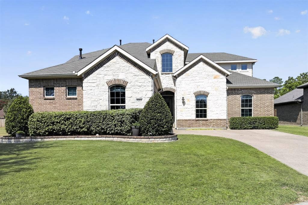 5213 Falcon Ridge Court, Rowlett, TX 75088 5213 Falcon Ridge Court, Rowlett, TX 75088