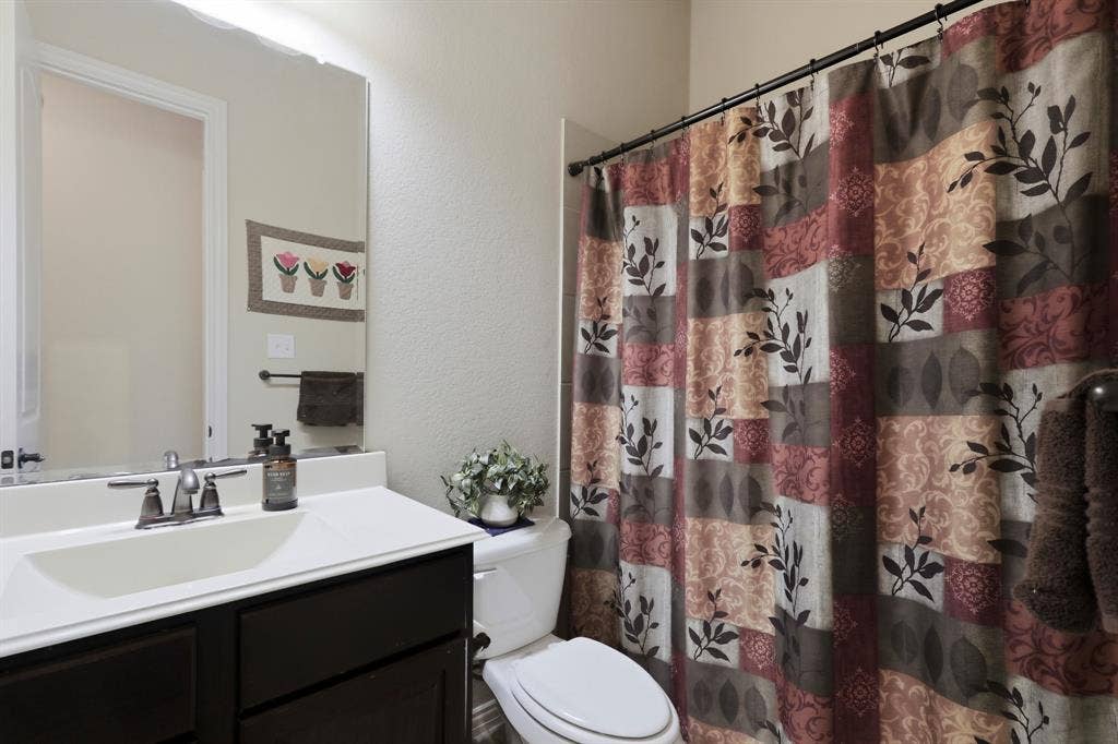 5213 Falcon Ridge Court, Rowlett, TX 75088 5213 Falcon Ridge Court, Rowlett, TX 75088