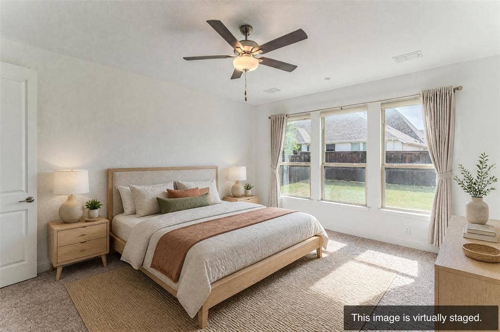 2515 Bedford Road, Northlake, TX 76226 Ceiling fan with integrated lighting