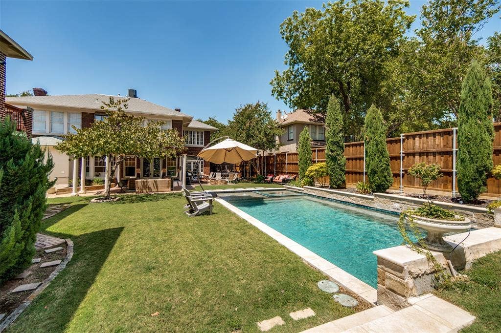 5610 Gaston Avenue, Dallas, TX 75214 5610 Gaston Avenue, Dallas, TX 75214