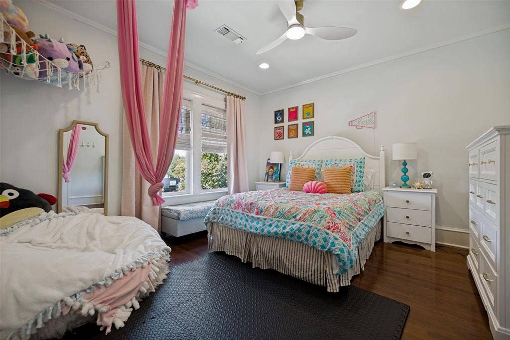 5610 Gaston Avenue, Dallas, TX 75214 Hardwood flooring throughout, large window with natural light, recessed lighting, and a ceiling fan