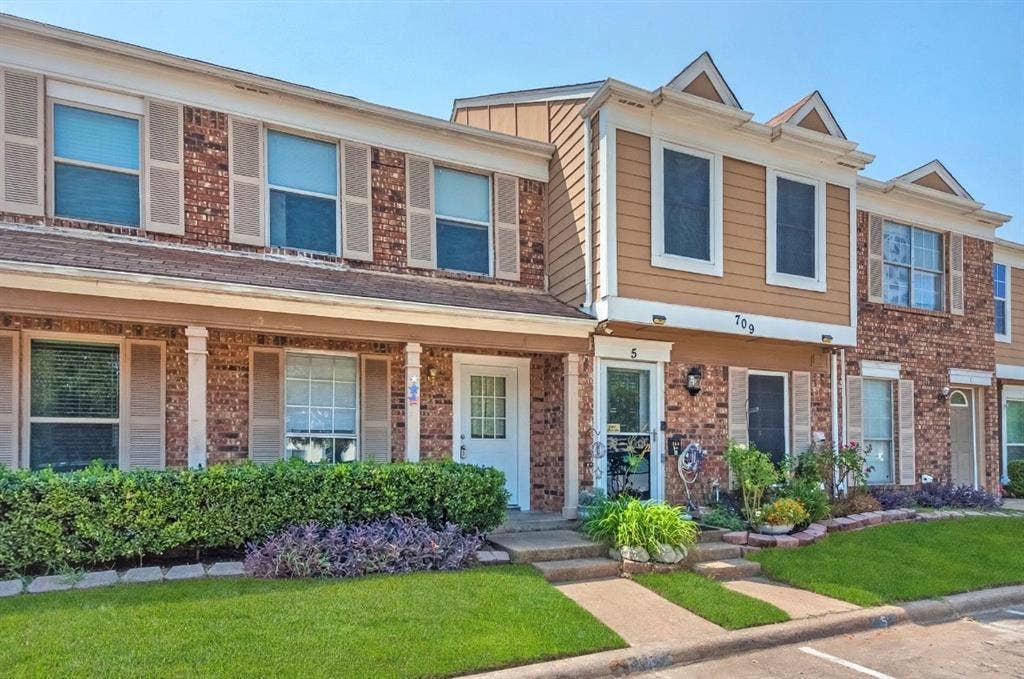 709 Lee Street, Mesquite, TX 75149 709 Lee Street, Mesquite, TX 75149