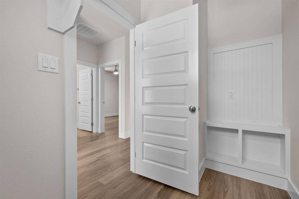 2623 Creekview Drive, Granbury, TX 76048 2623 Creekview Drive, Granbury, TX 76048