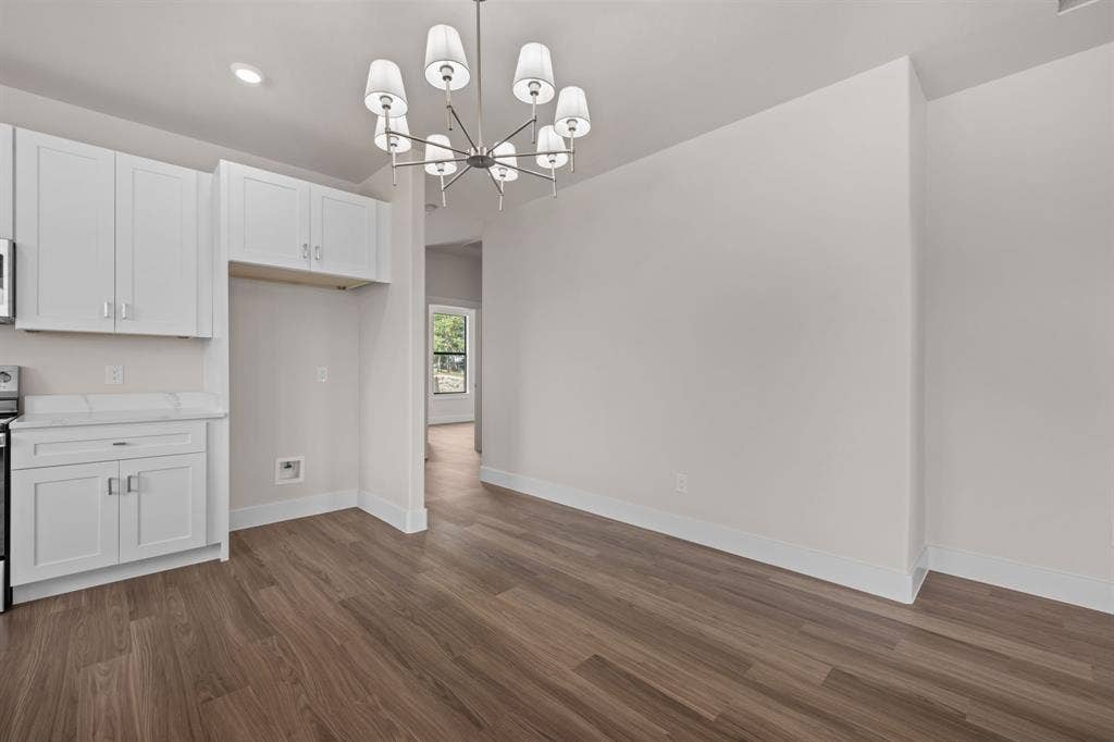 2623 Creekview Drive, Granbury, TX 76048 2623 Creekview Drive, Granbury, TX 76048