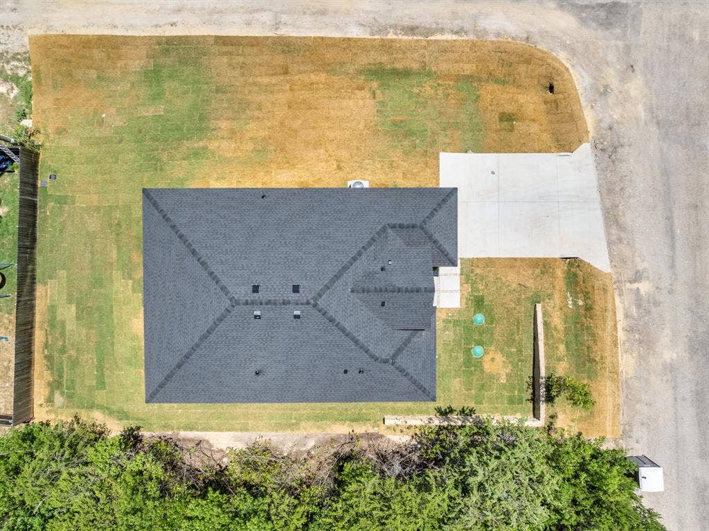 2623 Creekview Drive, Granbury, TX 76048 2623 Creekview Drive, Granbury, TX 76048