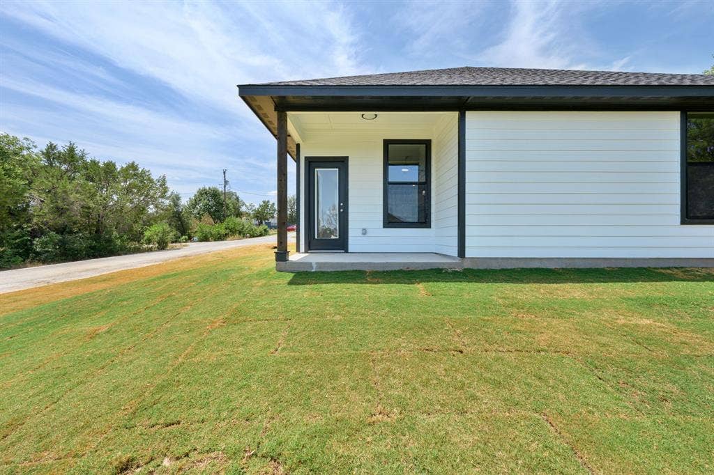 2623 Creekview Drive, Granbury, TX 76048 2623 Creekview Drive, Granbury, TX 76048