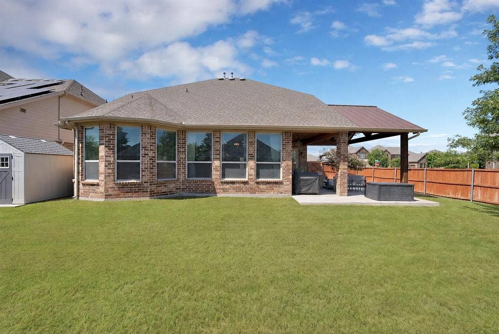 4702 Sunflower Drive, Mansfield, TX 76063