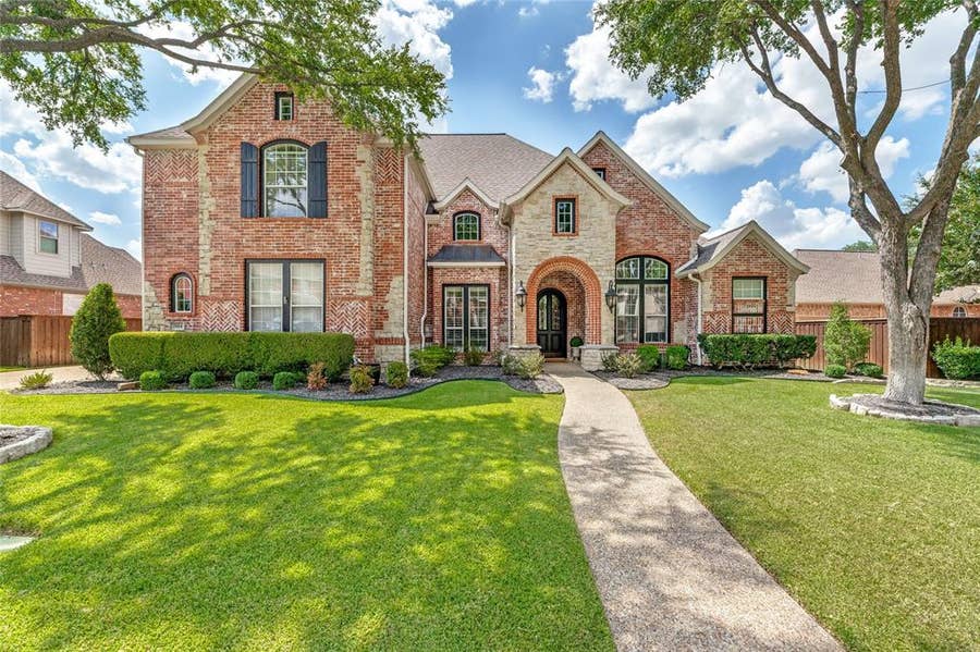 Property photo for 1904 Savannah Drive, McKinney, TX