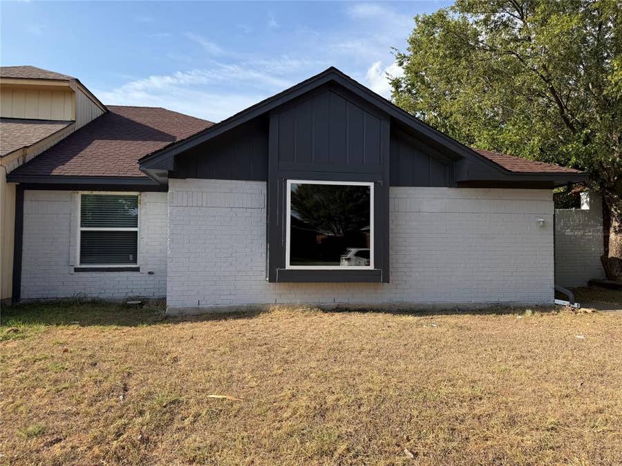Property photo for 10231 Ridge Oak Street, Dallas, TX