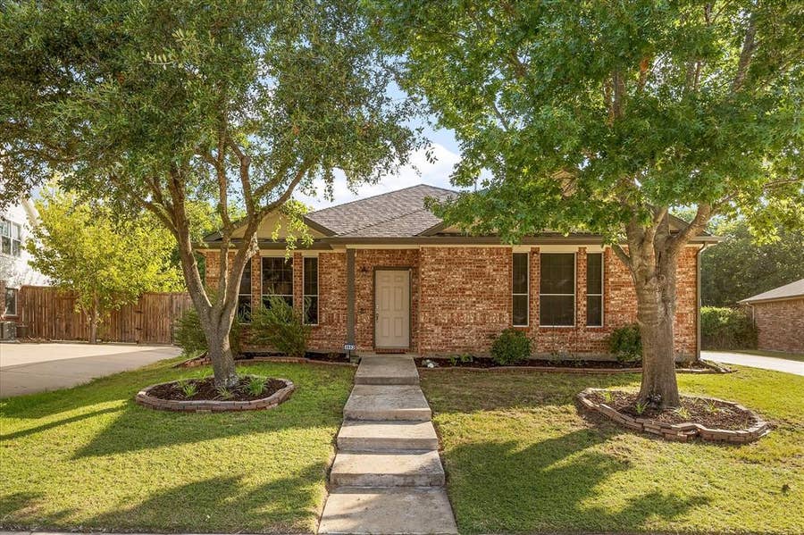 Property photo for 3852 Juniper Hills Drive, Rockwall, TX