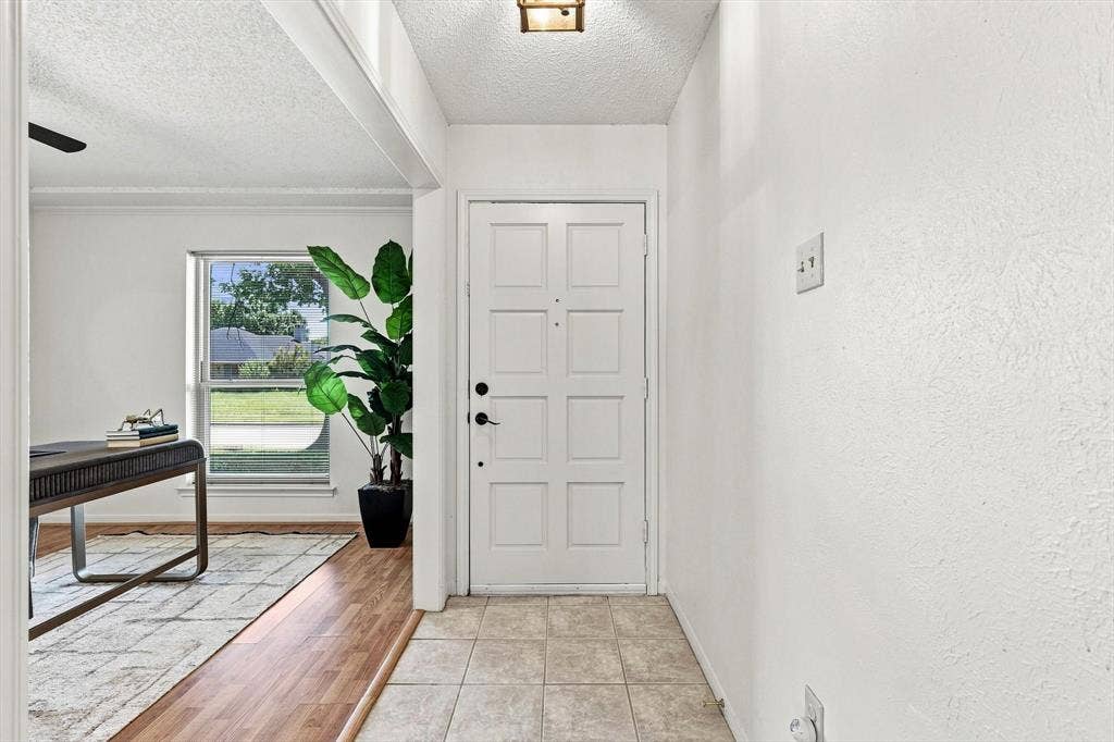 2517 Lawnview Drive, Carrollton, TX 75006 2517 Lawnview Drive, Carrollton, TX 75006