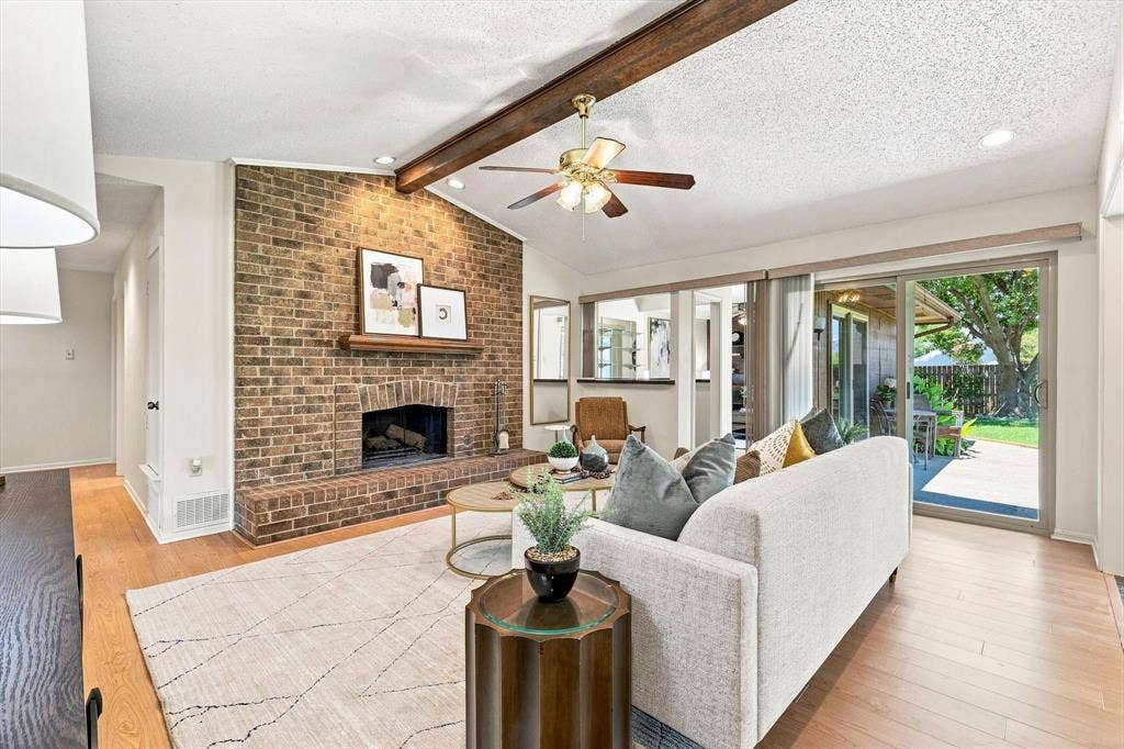 2517 Lawnview Drive, Carrollton, TX 75006 Family room with fireplace
