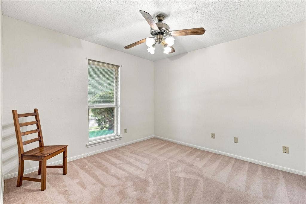 2517 Lawnview Drive, Carrollton, TX 75006 2517 Lawnview Drive, Carrollton, TX 75006