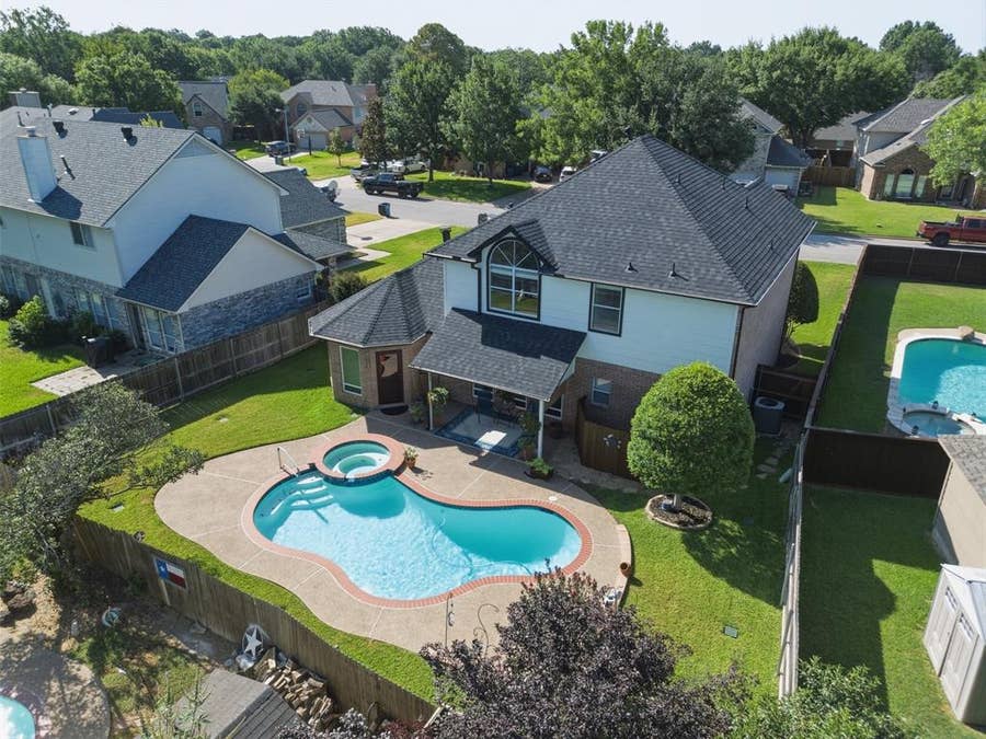 Property photo for 3310 Moss Creek Drive, Grapevine, TX
