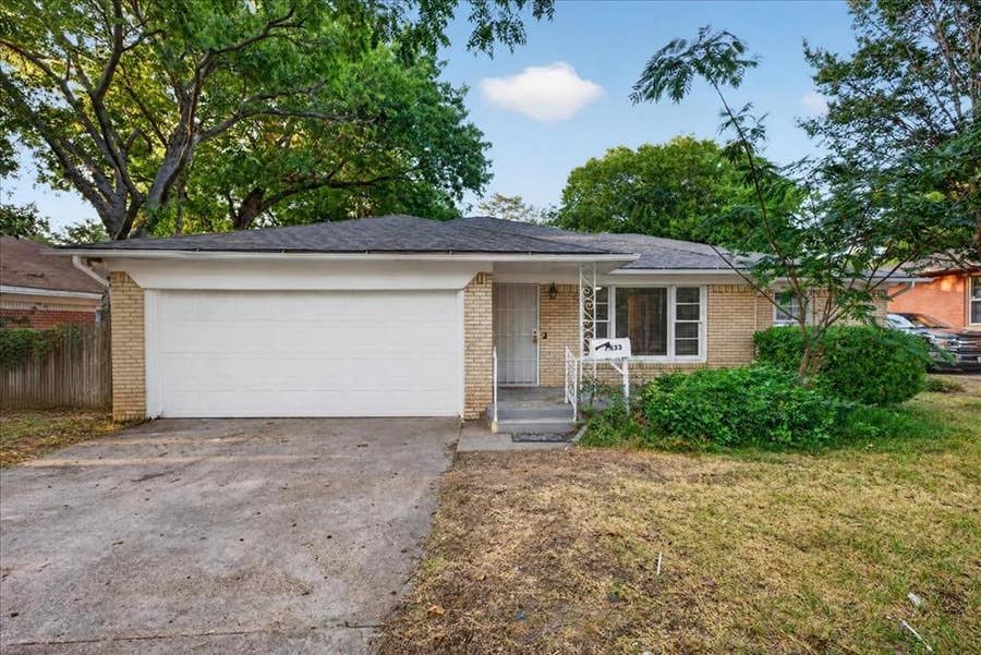 Property photo for 7433 Vallejo Drive, Dallas, TX