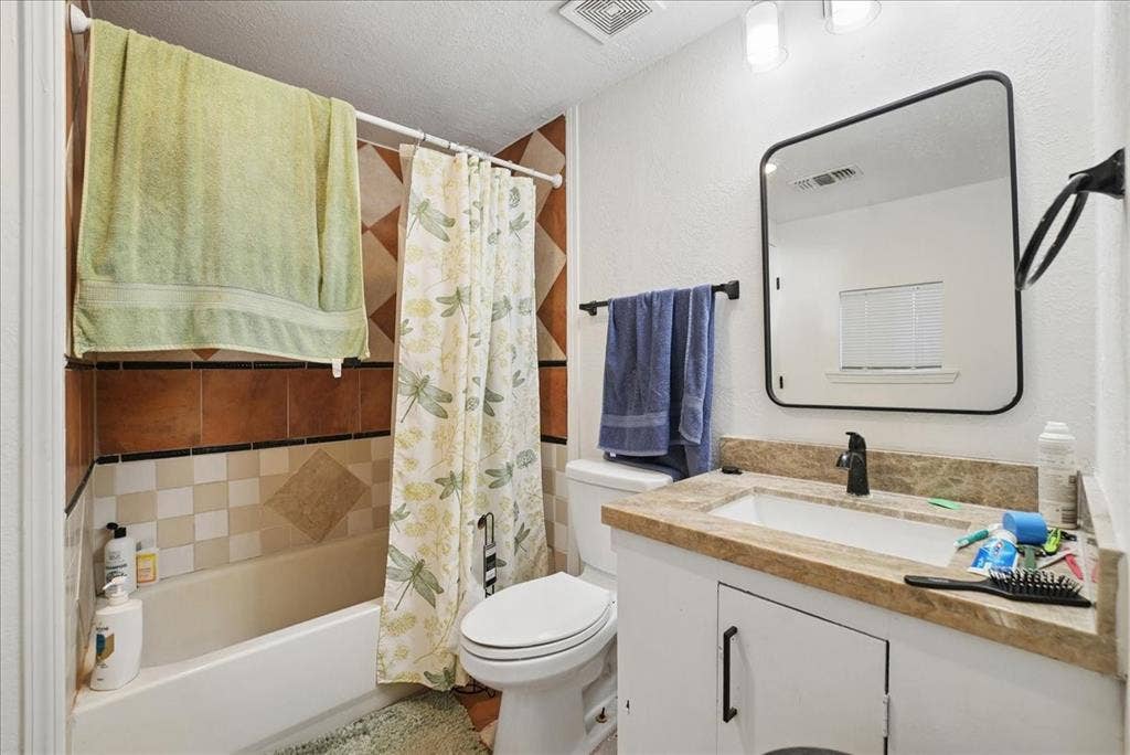 2515 North Parkway, Mesquite, TX 75149 2515 North Parkway, Mesquite, TX 75149