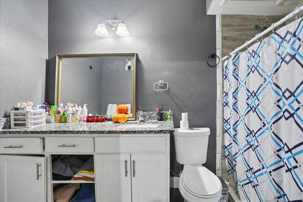 2515 North Parkway, Mesquite, TX 75149 2515 North Parkway, Mesquite, TX 75149