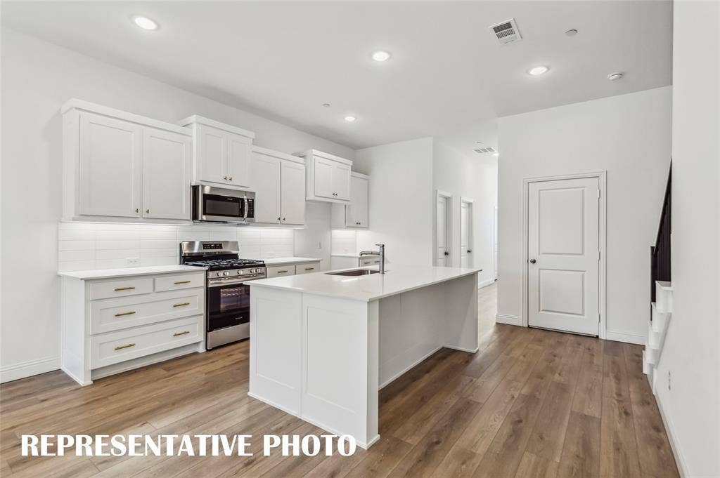 1032 Splitrock Drive, Allen, TX 75013 A dream kitchen any chef would be proud to call their own!