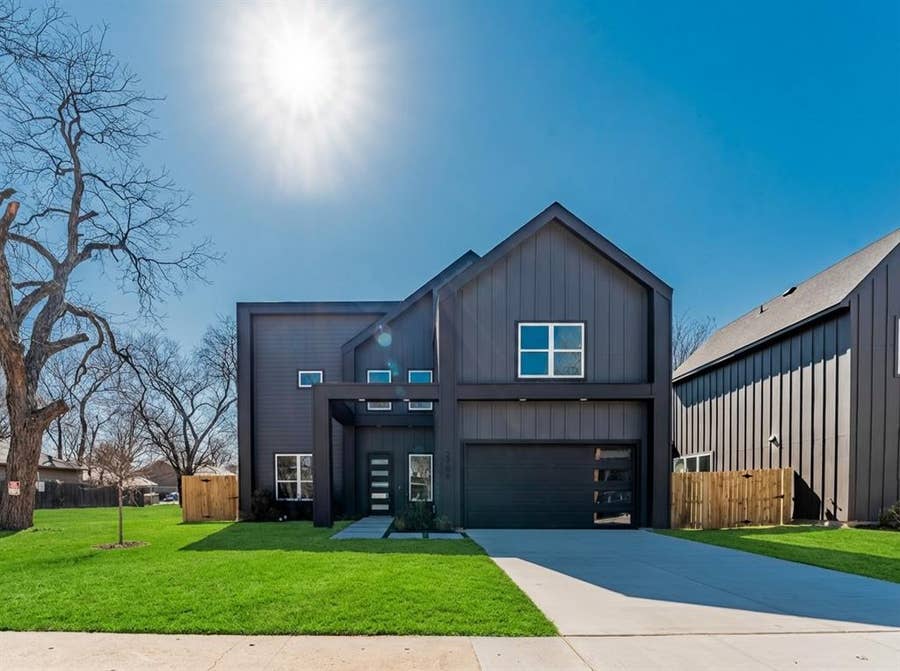 Property photo for 2706 Valentine Street, Dallas, TX