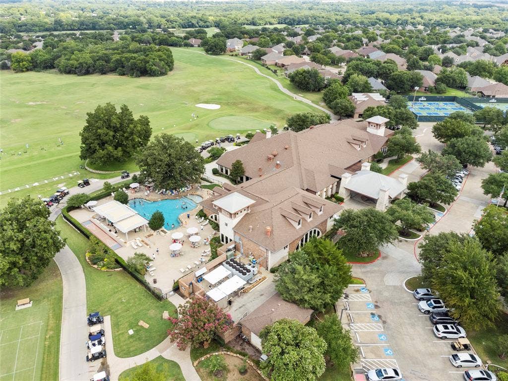 929 Oakland Hills Drive, Fairview, TX 75069 Outdoor pool, clubhouse, pickleball and tennis courts, driving range