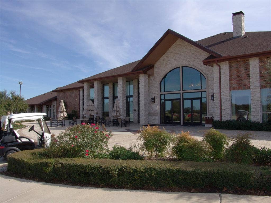 929 Oakland Hills Drive, Fairview, TX 75069 Clubhouse - rear view2 Restaurants inside, inside pool - game rooms, pro shop