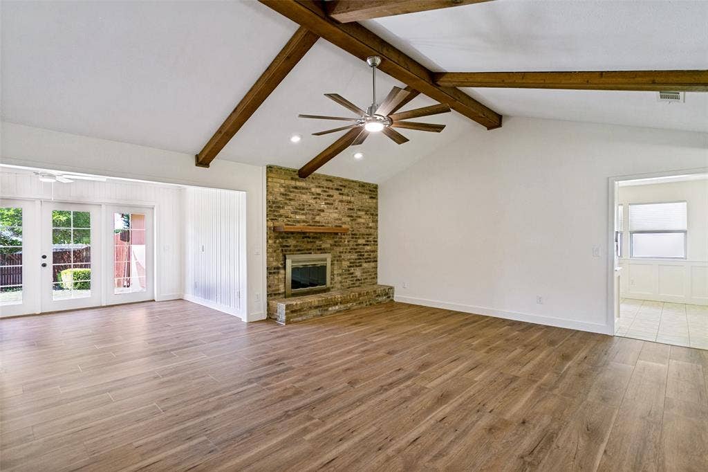 4036 Los Robles Drive, Plano, TX 75074 Living Room