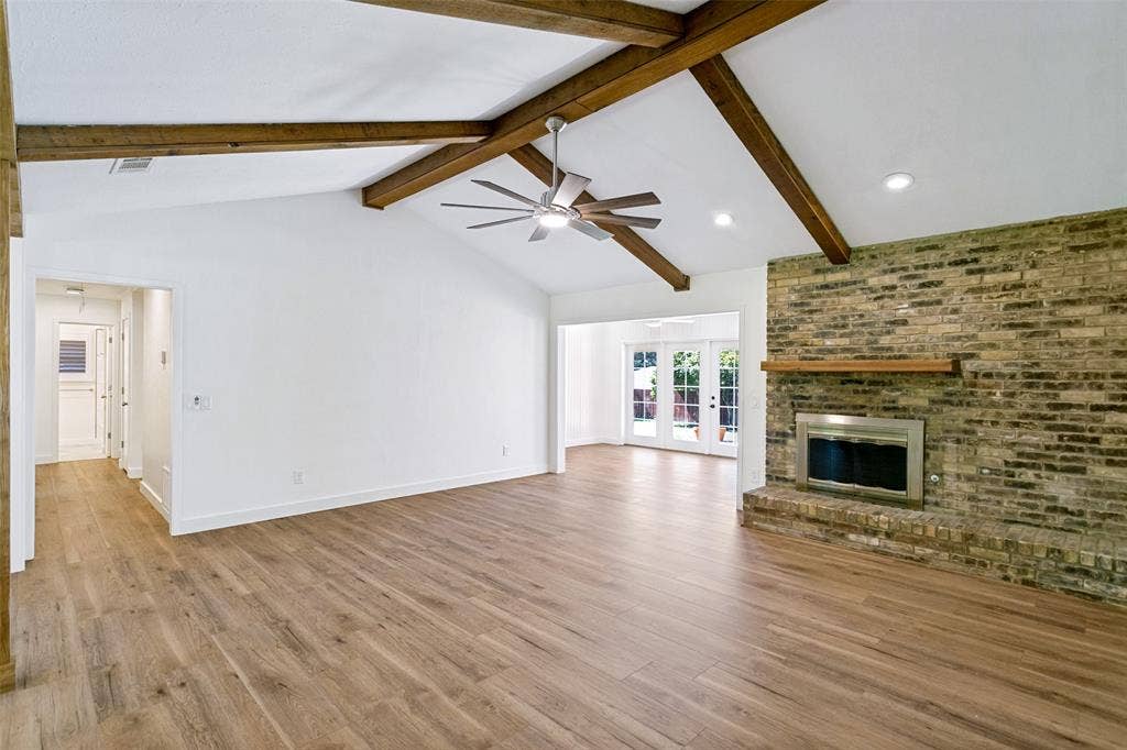 4036 Los Robles Drive, Plano, TX 75074 Living Room