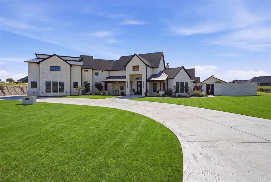 Property photo for 12058 Bella Vino Drive, Fort Worth, TX