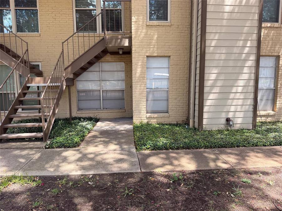Property photo for 10650 Steppington Drive, #101, Dallas, TX