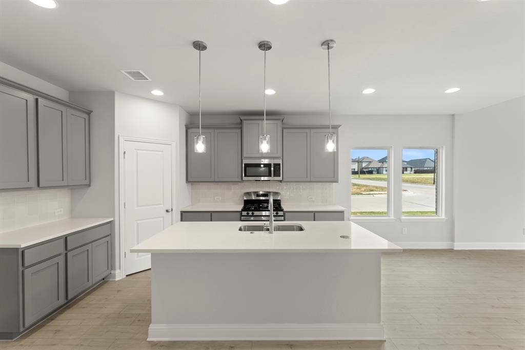3203 Dunbar Drive, Royse City, TX 75189 06. 3203 Dunbar - Kitchen