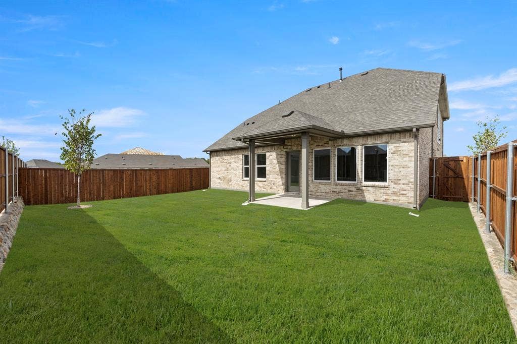 3203 Dunbar Drive, Royse City, TX 75189 28. 3203 Dunbar - Back (2)