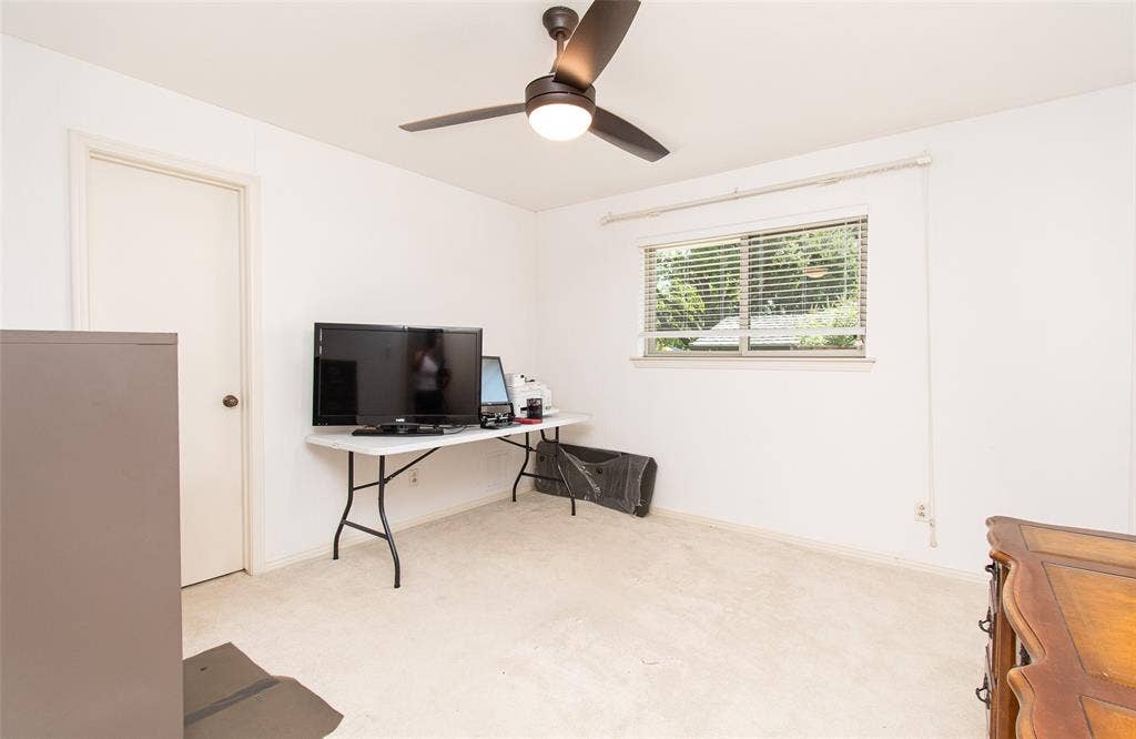 10856 Carissa Drive, Dallas, TX 75218 10856 Carissa Drive, Dallas, TX 75218