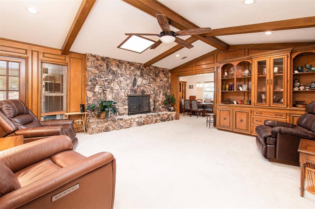 10856 Carissa Drive, Dallas, TX 75218 10856 Carissa Drive, Dallas, TX 75218