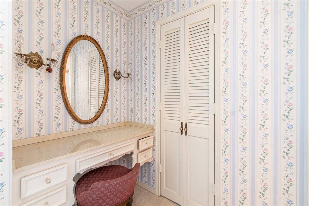 10856 Carissa Drive, Dallas, TX 75218 10856 Carissa Drive, Dallas, TX 75218