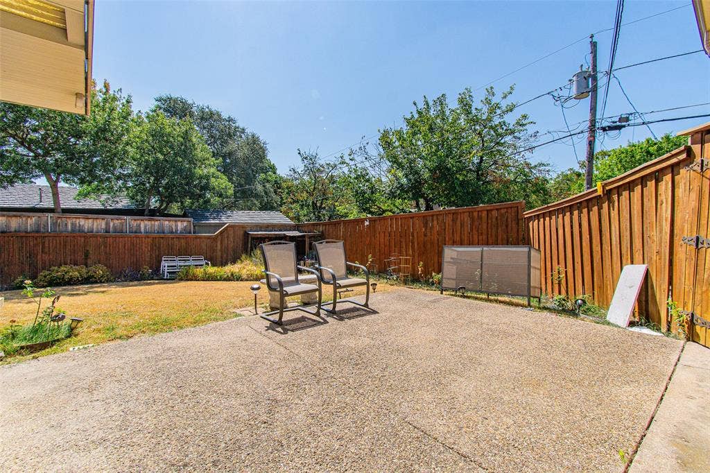 10856 Carissa Drive, Dallas, TX 75218 10856 Carissa Drive, Dallas, TX 75218
