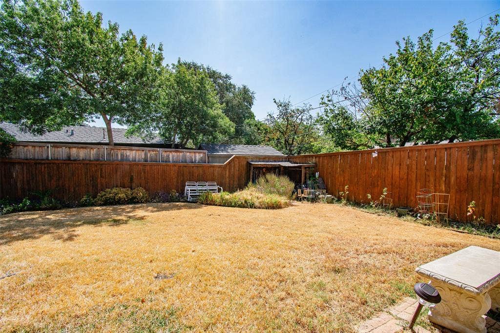 10856 Carissa Drive, Dallas, TX 75218 10856 Carissa Drive, Dallas, TX 75218
