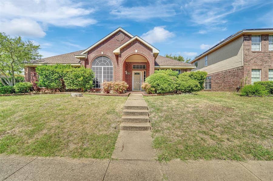 Property photo for 4001 Arrowcrest Lane, Garland, TX