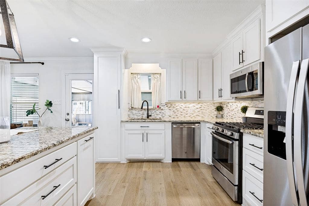 3111 Rotan Lane, Dallas, TX 75229 3111 Rotan Lane, Dallas, TX 75229