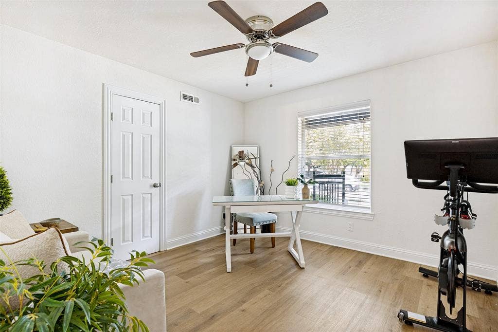 3111 Rotan Lane, Dallas, TX 75229 3111 Rotan Lane, Dallas, TX 75229