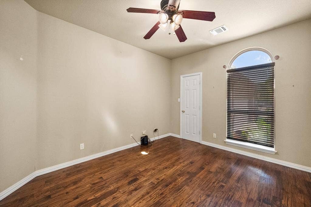 1021 Muirfield Drive, Mansfield, TX 76063 1021 Muirfield Drive, Mansfield, TX 76063