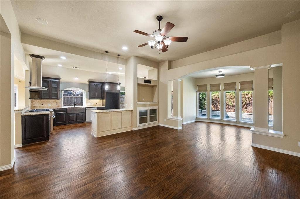1021 Muirfield Drive, Mansfield, TX 76063 1021 Muirfield Drive, Mansfield, TX 76063