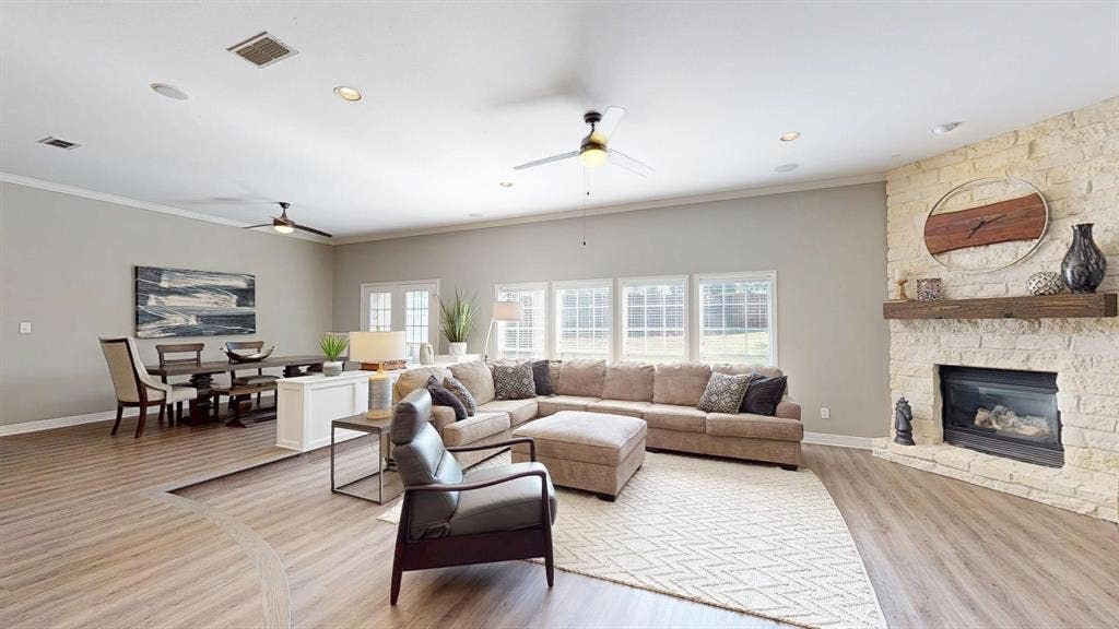 4130 Sagemont Lane, Tyler, TX 75707 Measures 21'x22'