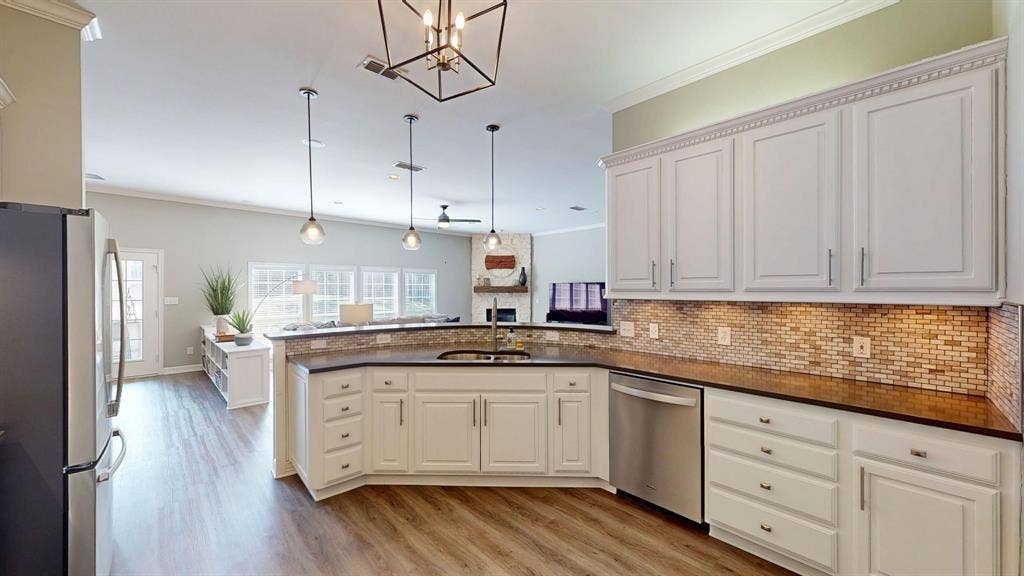4130 Sagemont Lane, Tyler, TX 75707 Measures 12'x13'
