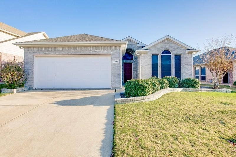 Property photo for 2612 Evening Shade Drive, Fort Worth, TX