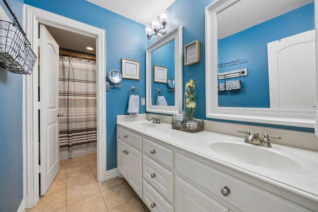 2585 Wincrest Drive, Rockwall, TX 75032 2585 Wincrest Drive, Rockwall, TX 75032