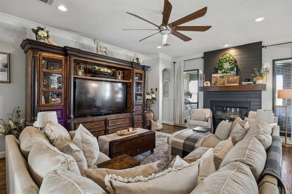 2585 Wincrest Drive, Rockwall, TX 75032 2585 Wincrest Drive, Rockwall, TX 75032