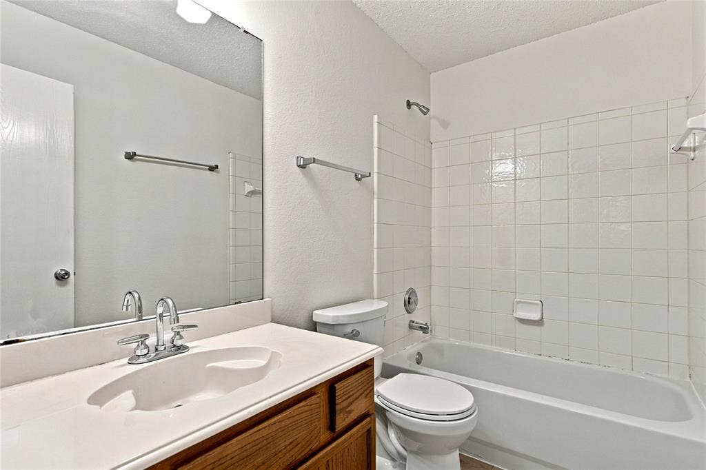 9900 Carter Drive, McKinney, TX 75072 9900 Carter Drive, McKinney, TX 75072