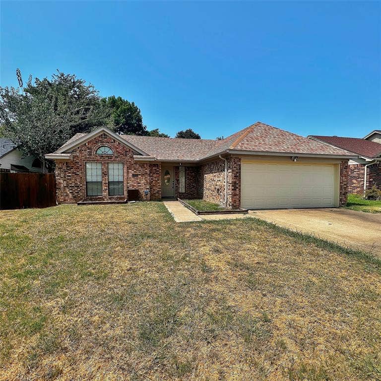 Property photo for 4808 Waxwing Drive, Arlington, TX