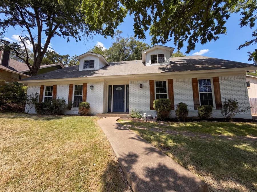Property photo for 3969 Lost Creek Drive, Dallas, TX